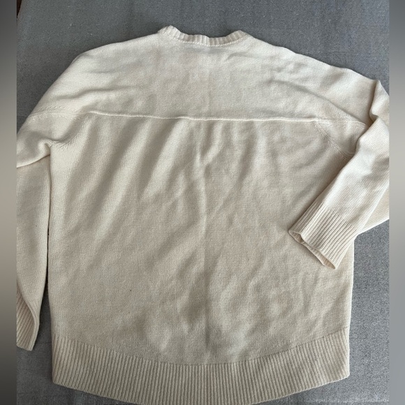 [M]Theory Men's Off-White Crewneck Cashmere Sweater - Picture 8 of 8